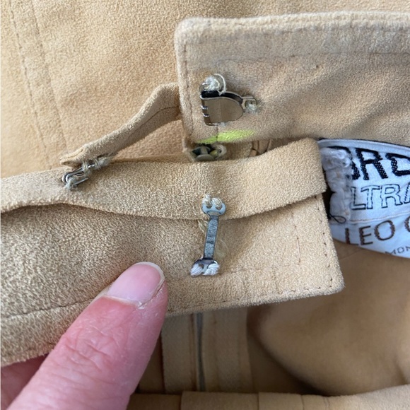 Western Vintage Canadian Made 70’s Khaki Tan Suede Midi Belted Skirt - Picture 5 of 7